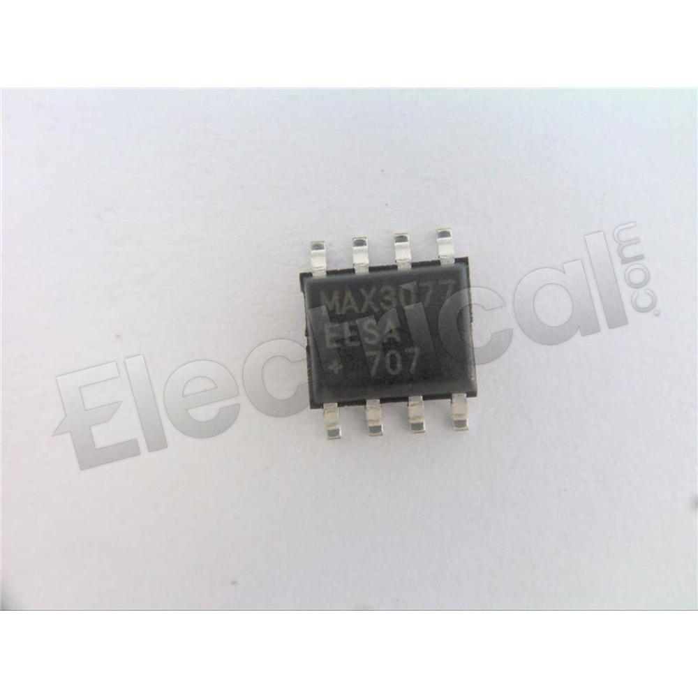 MAX3077EESA+