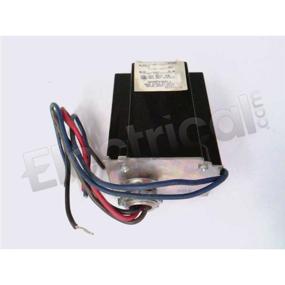 R8225A-1017