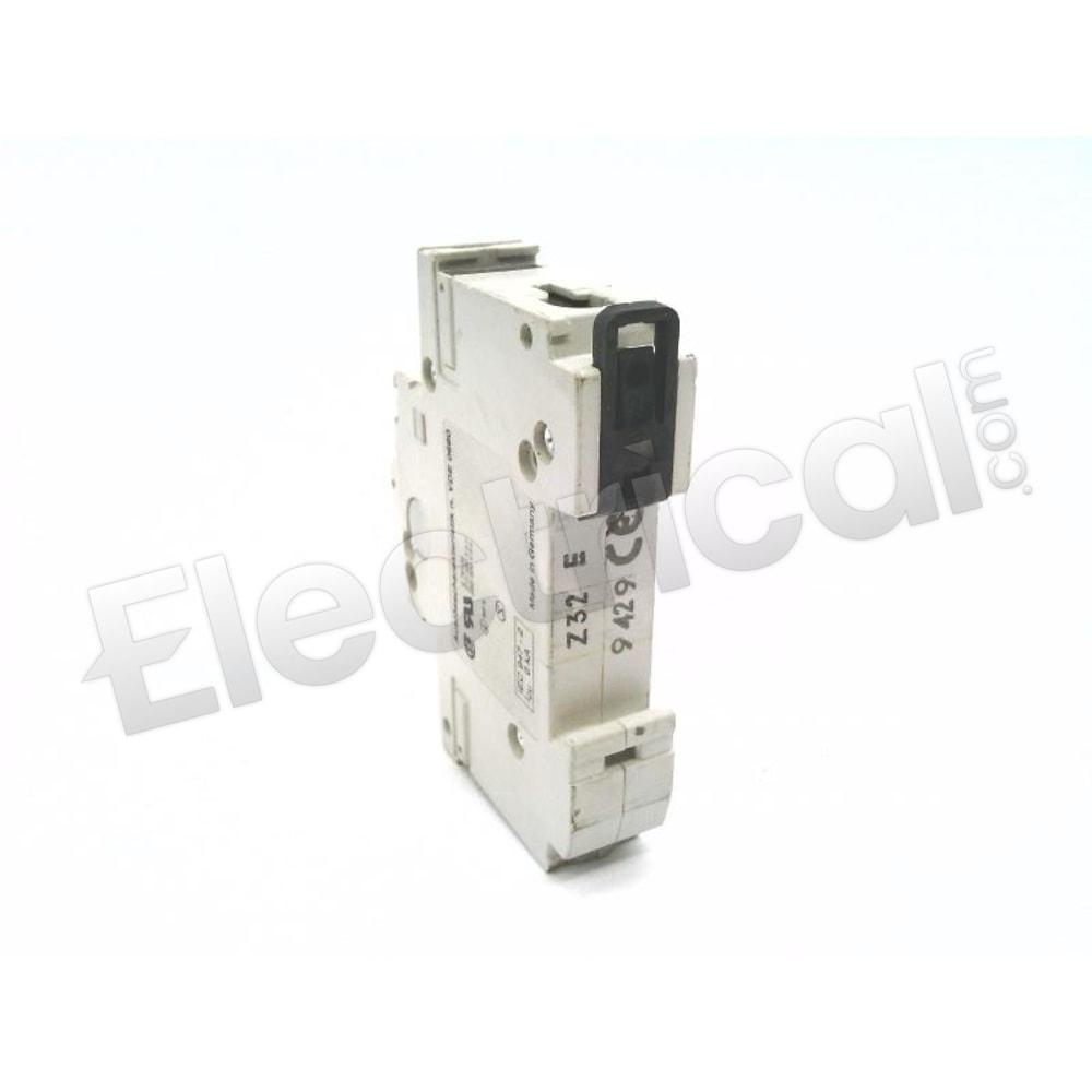 S281UC-Z32